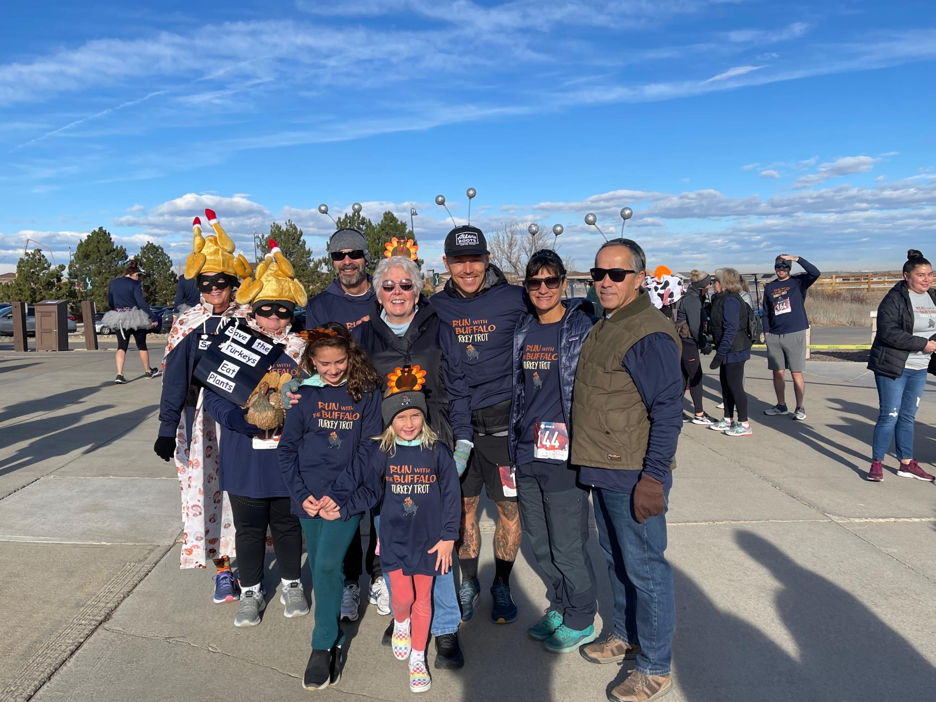 Run with the Buffalo Group Picture